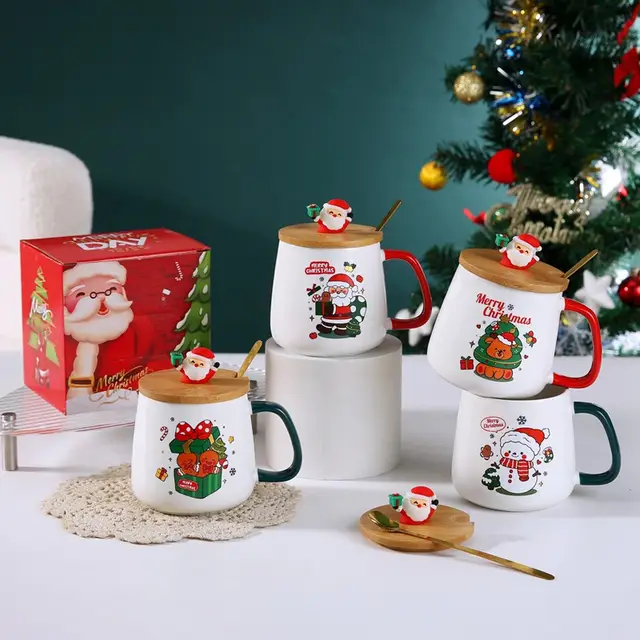 Christmas Coffee Cup with Bamboo Lid & Gold Spoon Gift Box Set ~ Puppy