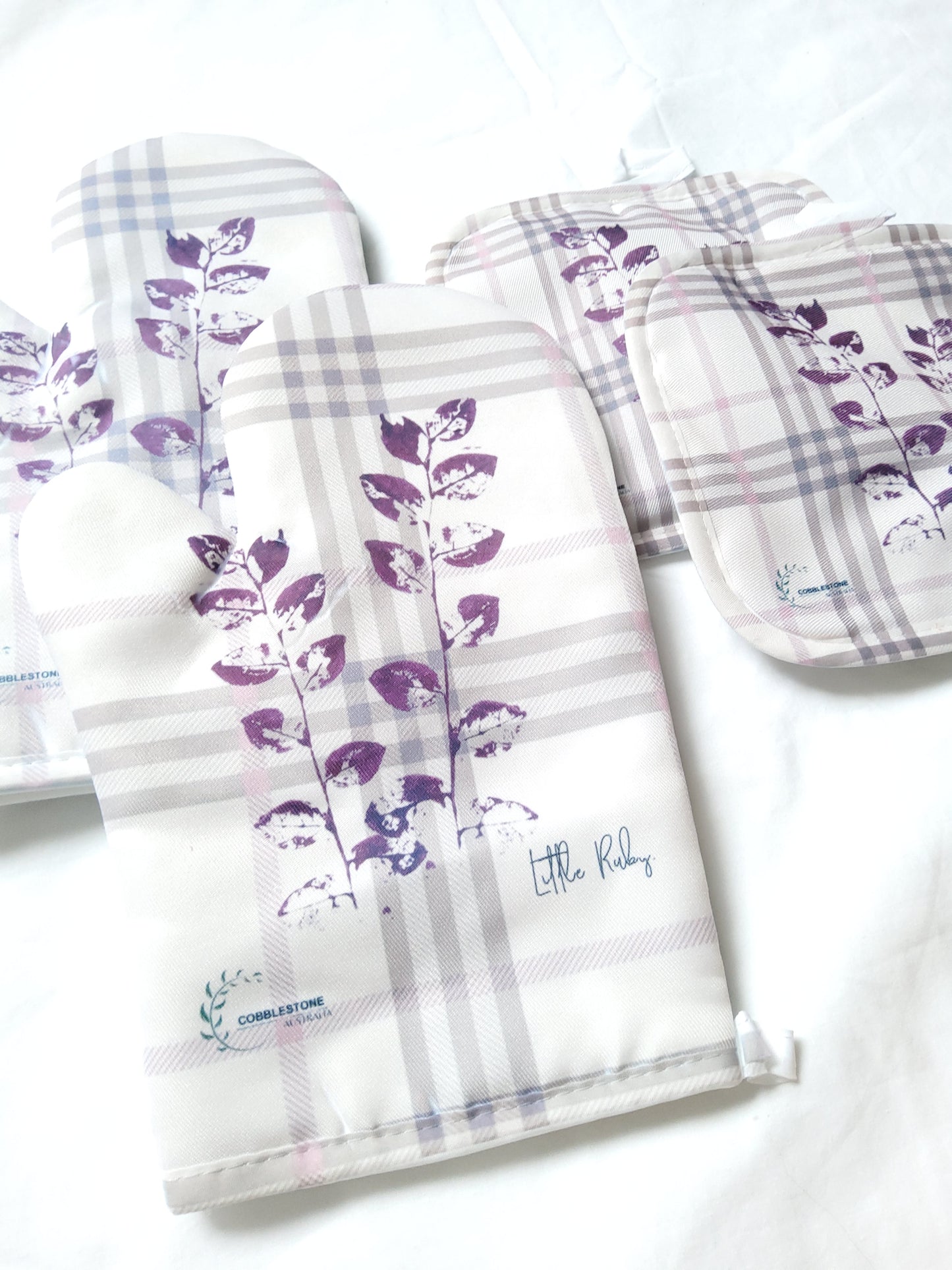 Beige/ Pink Little Ruby Gingham & Flower Pattern Oven Mitt & Pot Holder Set