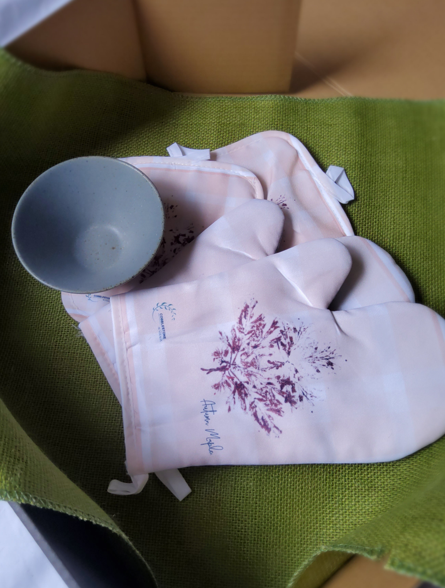 Gift Box - Autumn Maple Oven Mitt Set