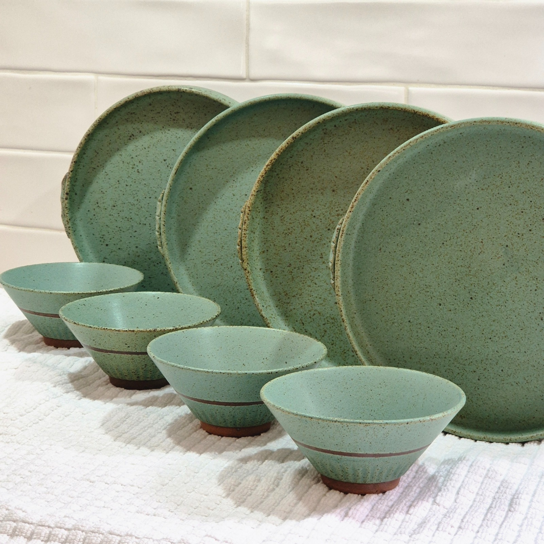 Tuscan Apple Coloured Dinner Plate/Bowl Set 8pc