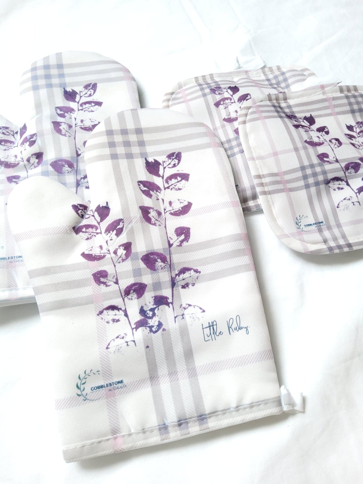 Beige/ Pink Little Ruby Gingham & Flower Pattern Oven Mitt & Pot Holder Set - Cobblestone Australia