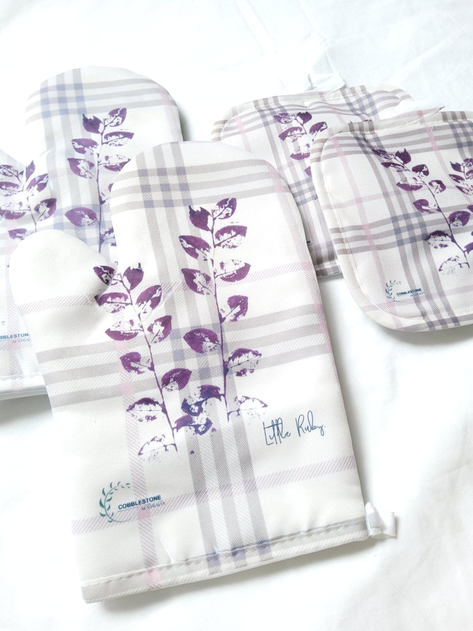 Beige/ Pink Little Ruby Gingham & Flower Pattern Oven Mitt & Pot Holder Set - Cobblestone Australia
